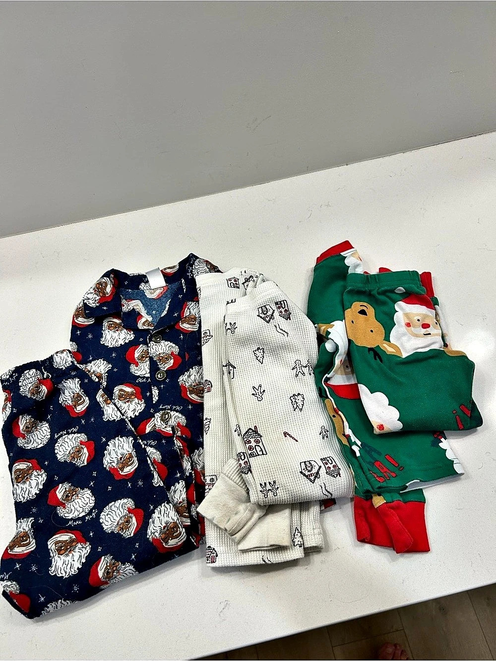 Carter's & Old Navy Toddler Pajama Sets Size 2T (Holiday Themed)